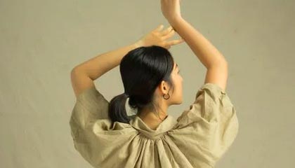 JIUYOU GAMING-“花式运球：联盟高手的炫酷过人秀”，花式运球过人教学视频